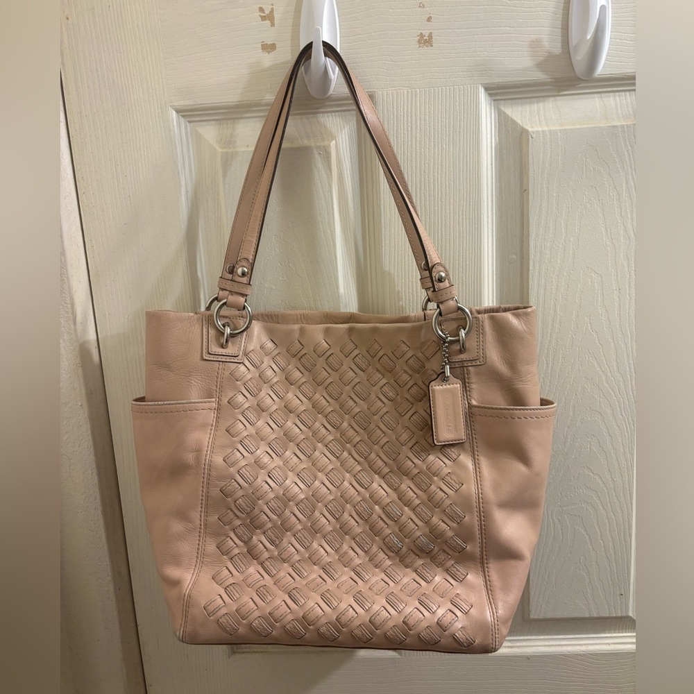 Coach original Chic Beige Tote Bag with Woven Design